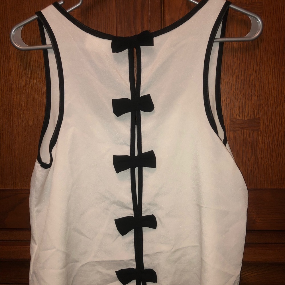 Pins and needles top